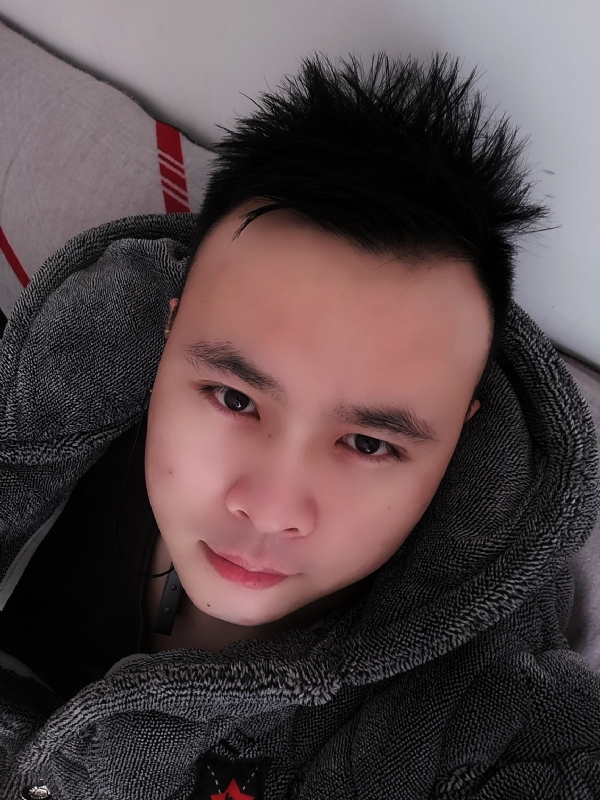 明明的第一张照片--商丘相亲服务中心