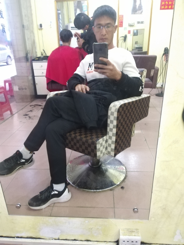 hushuai的第一张照片--商丘相亲服务中心