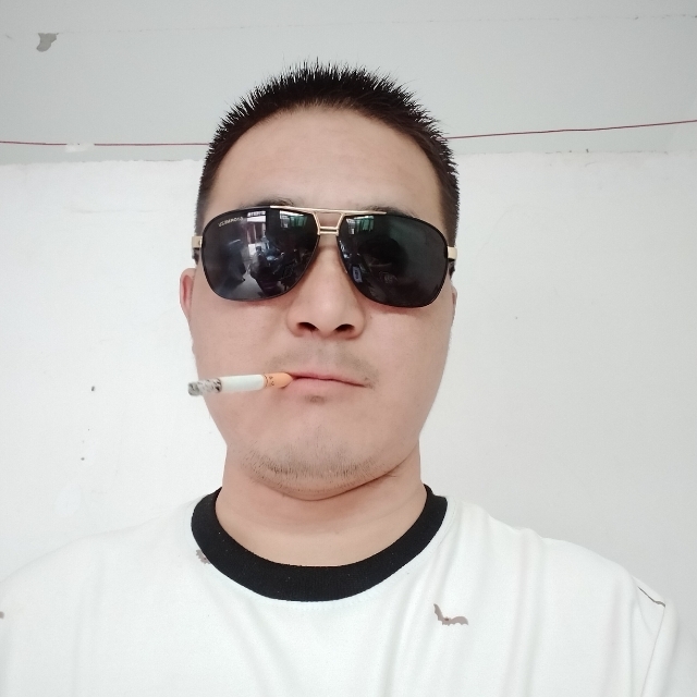 白伟伟的第一张照片--商丘相亲服务中心