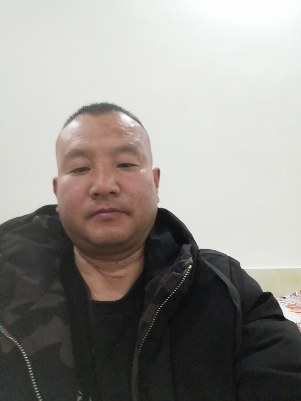 肖小江的第一张照片--商丘相亲服务中心
