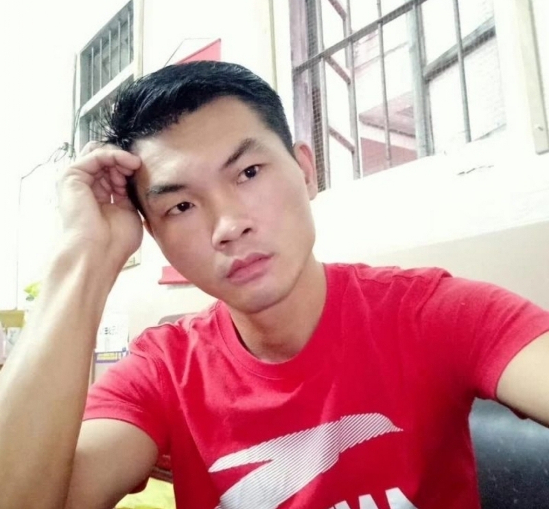 英俊的台灯的第一张照片--商丘相亲服务中心
