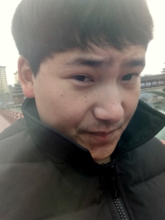 侗族青年作家超超的第二张照片--商丘相亲服务中心