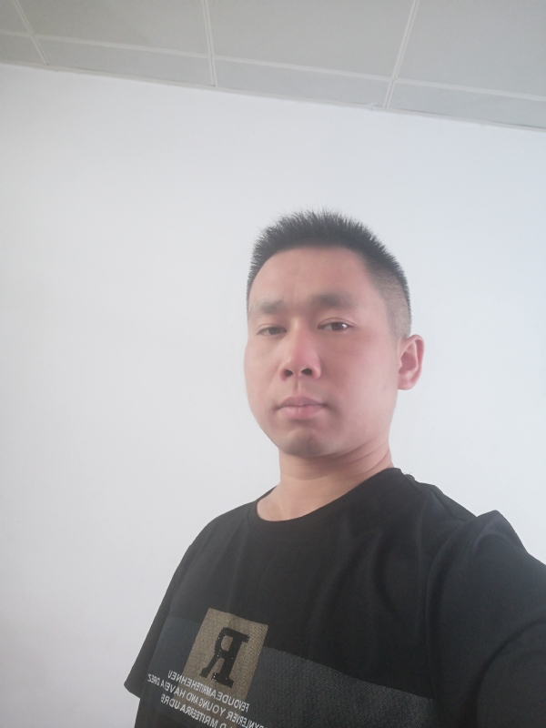 孤独的狼的第一张照片--商丘相亲服务中心