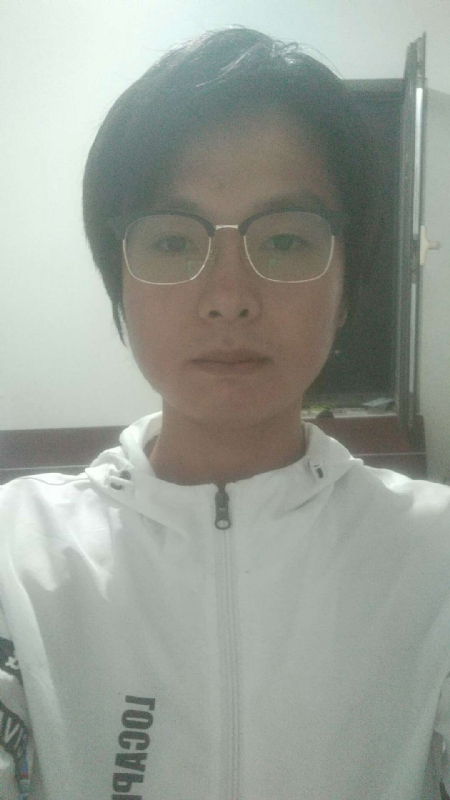 轻吻的第一张照片--商丘相亲服务中心
