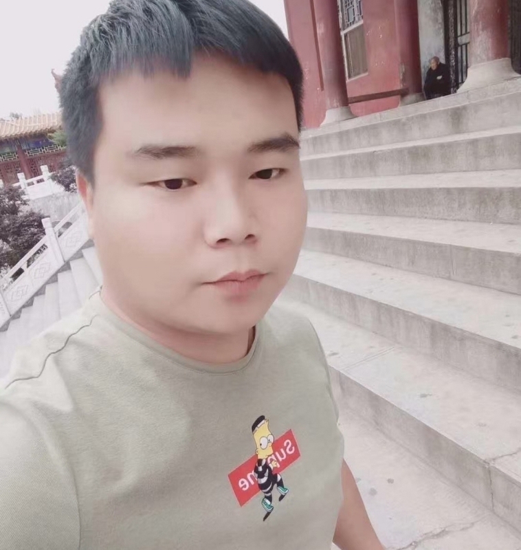 无邪的第一张照片--商丘相亲服务中心