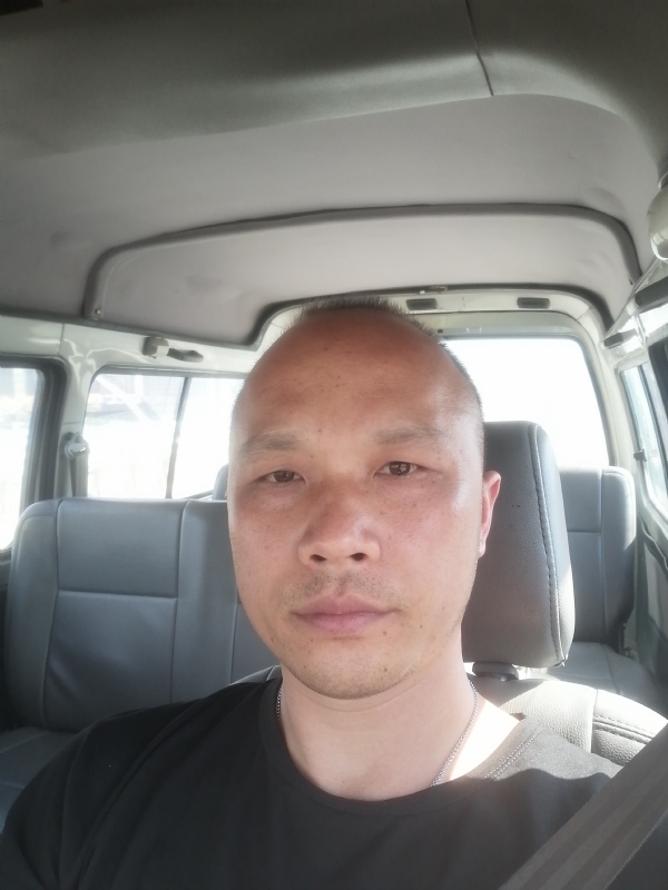 新旺丁的第一张照片--商丘相亲服务中心