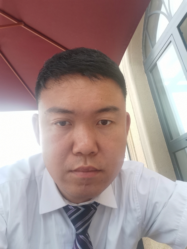 小龙哥的第一张照片--商丘相亲服务中心