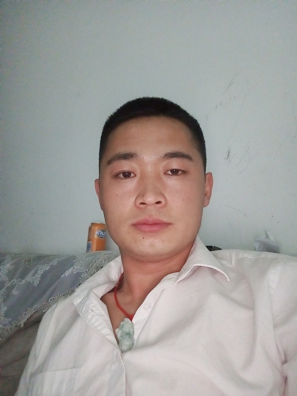也许太年轻的第一张照片--商丘相亲服务中心