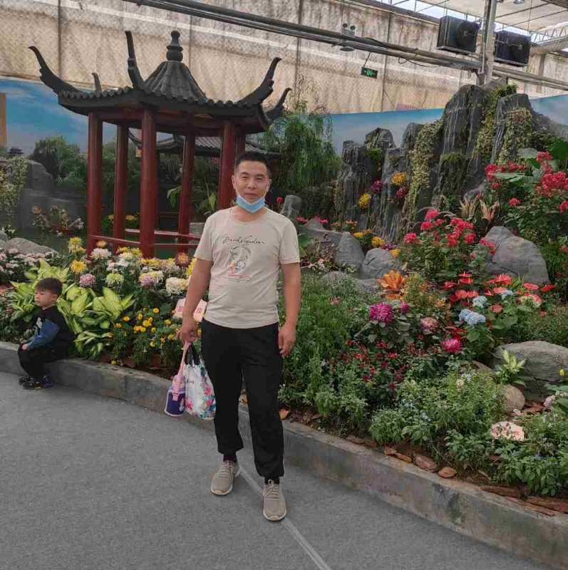 受伤的痴情男的第一张照片--商丘相亲服务中心
