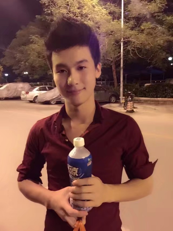 皮特王的第三张照片--商丘相亲服务中心