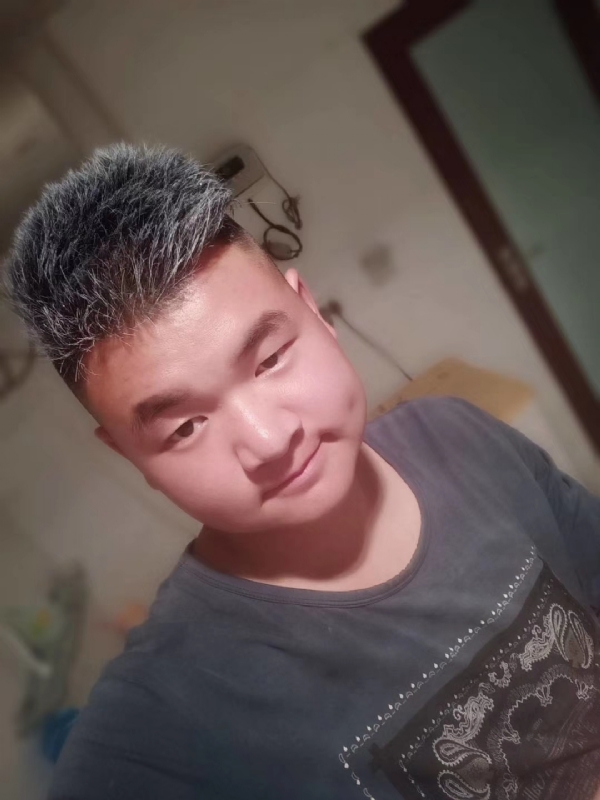 李子木的第一张照片--商丘相亲服务中心