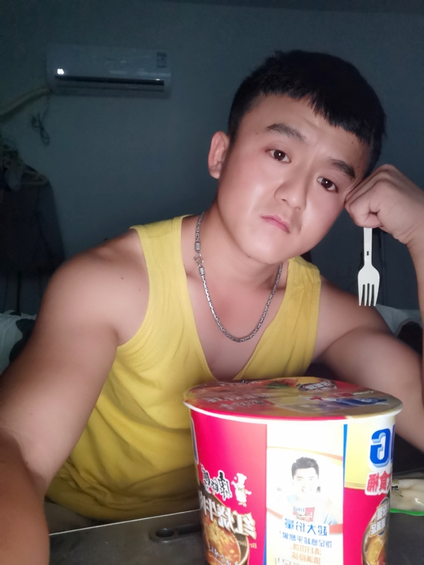 飞飞的第一张照片--商丘相亲服务中心