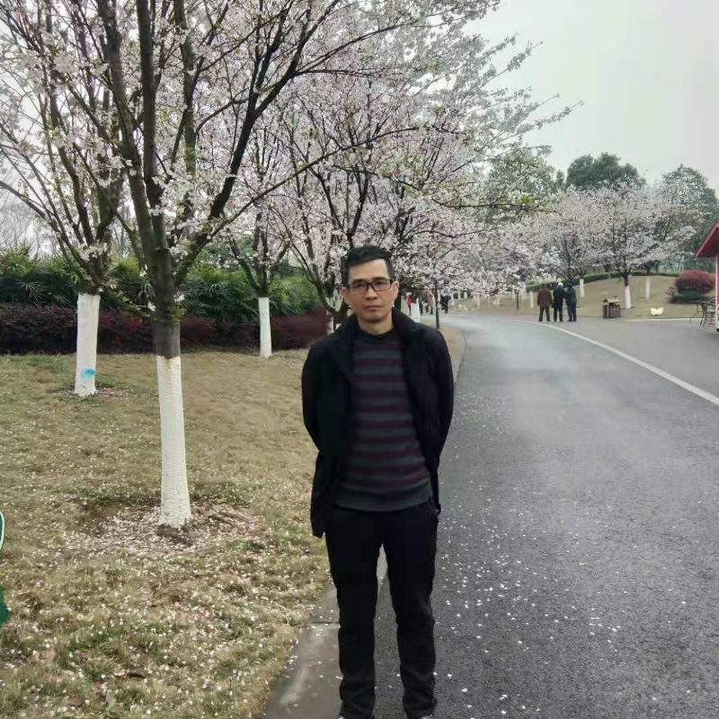 痴心爱人的第一张照片--商丘相亲服务中心