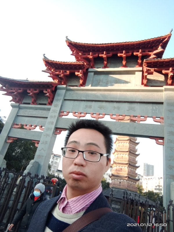 碧血丹心的第一张照片--商丘相亲服务中心