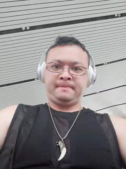 醉叶孤城的第一张照片--商丘相亲服务中心