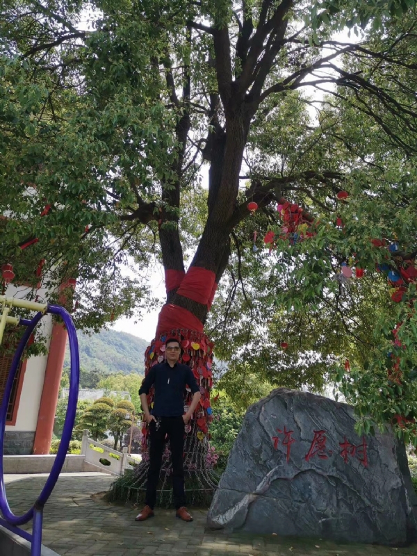 霸气的第一张照片--商丘相亲服务中心