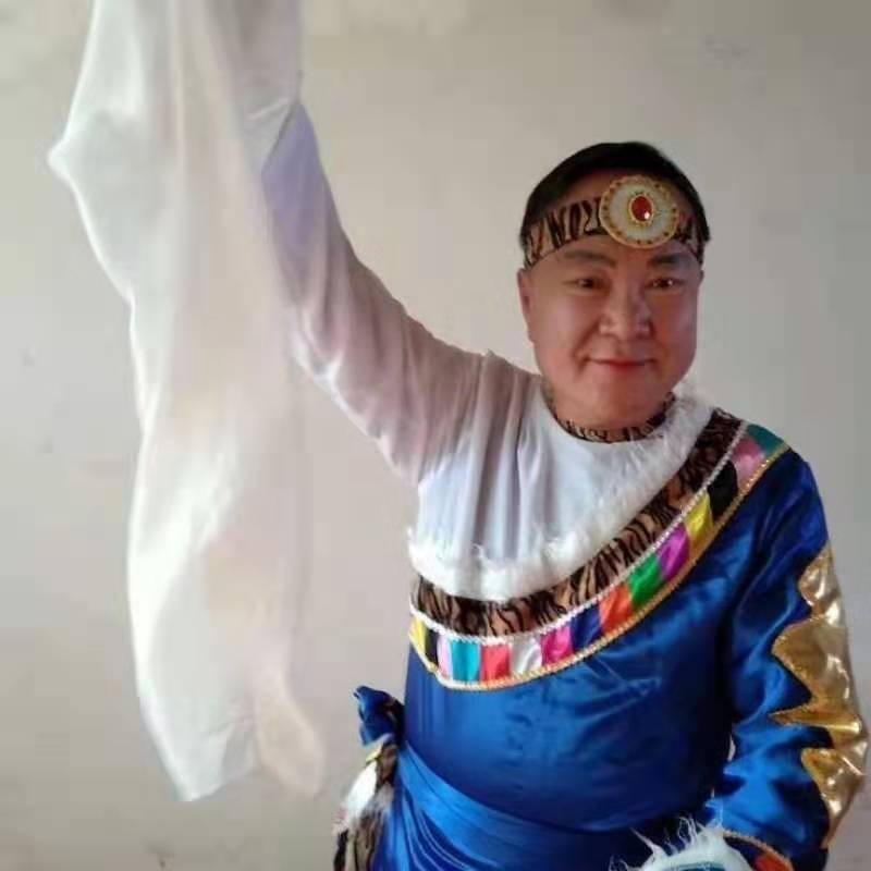 走在冷风中的第一张照片--商丘相亲服务中心