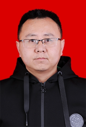 小熊维尼的第一张照片--商丘相亲服务中心