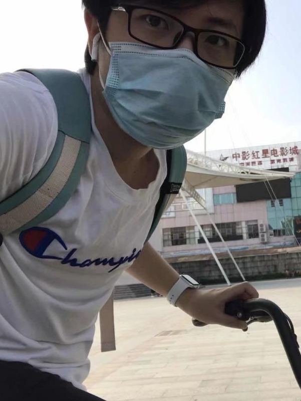 丁先生的第二张照片--商丘相亲服务中心