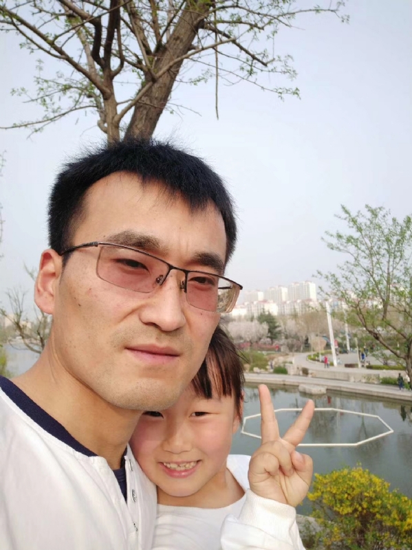 简单的幸福的第一张照片--商丘相亲服务中心