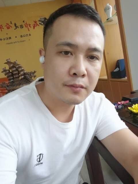 礼哥的第二张照片--商丘相亲服务中心