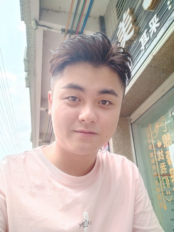 李健诚的第一张照片--商丘相亲服务中心