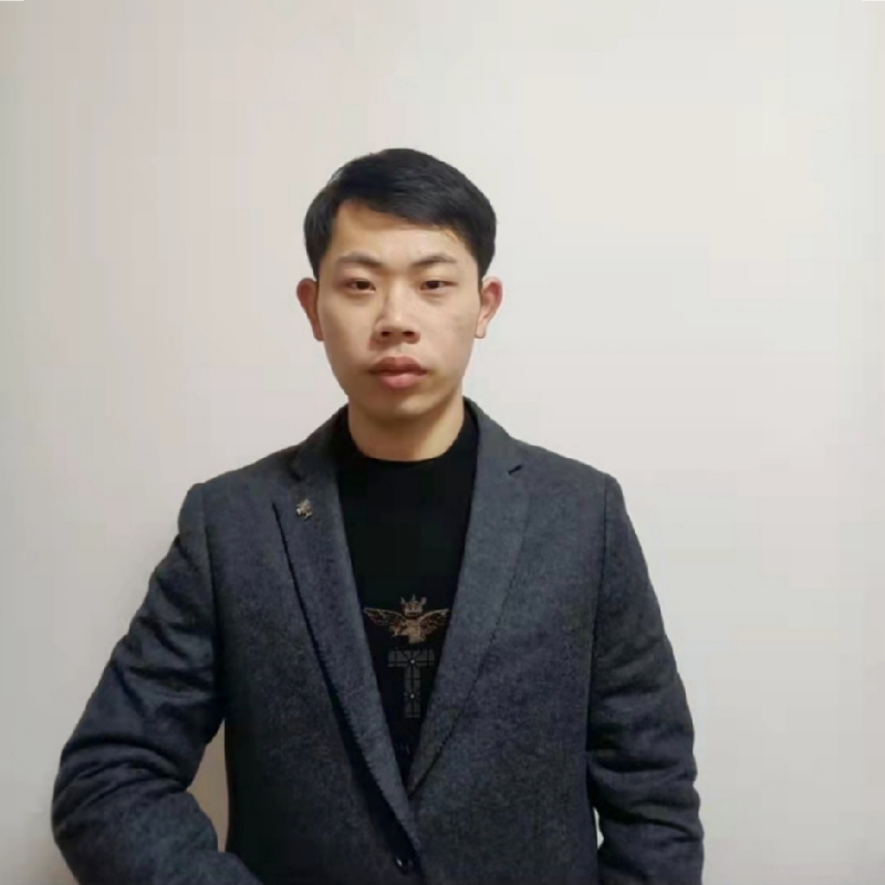 熊先生的第一张照片--商丘相亲服务中心
