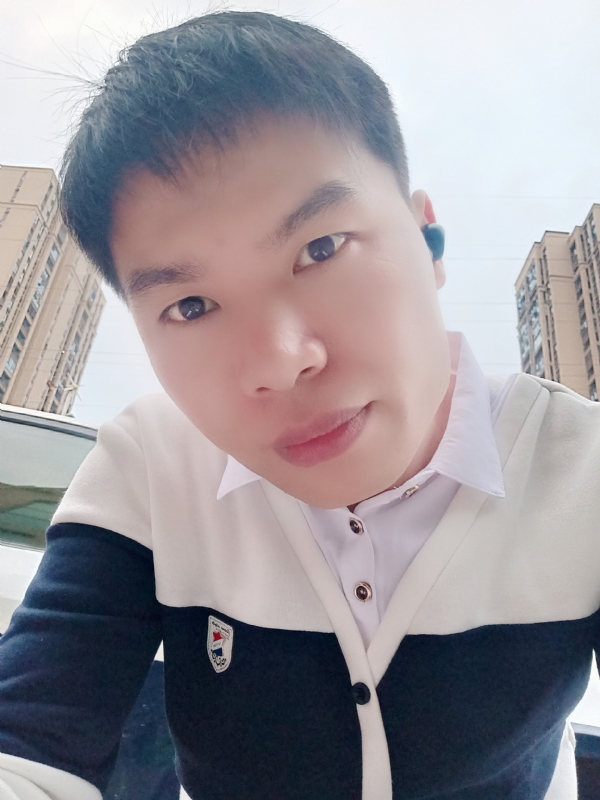 雨霁月清风的第二张照片--商丘相亲服务中心