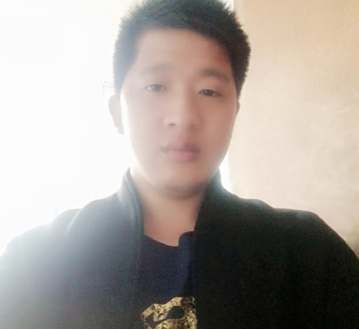 形影不离的第一张照片--商丘相亲服务中心
