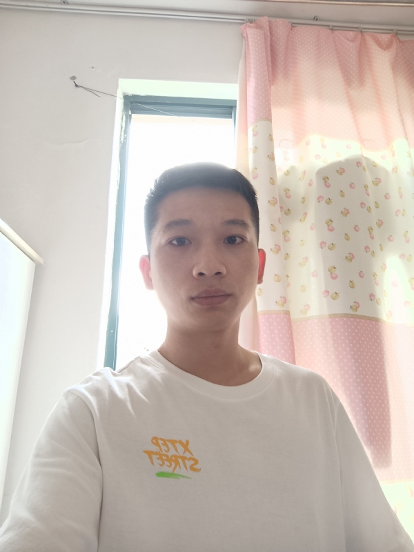 朱公子的第三张照片--商丘相亲服务中心
