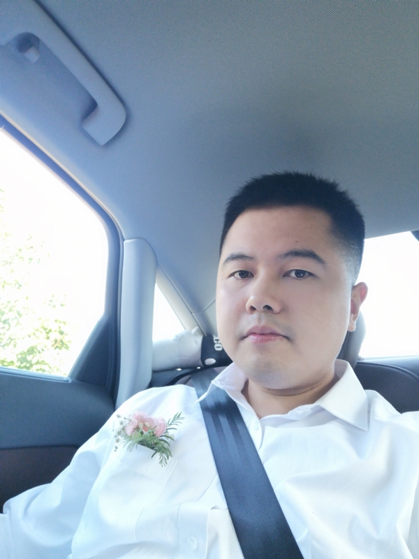 小阿郎的第一张照片--商丘相亲服务中心