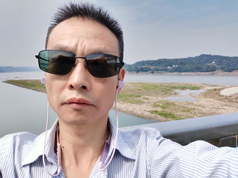 猪哥哥的第一张照片--商丘相亲服务中心