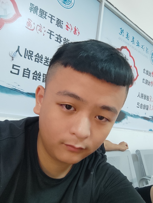 阿景的第一张照片--商丘相亲服务中心