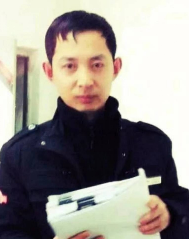 风雨中有你的第一张照片--商丘相亲服务中心
