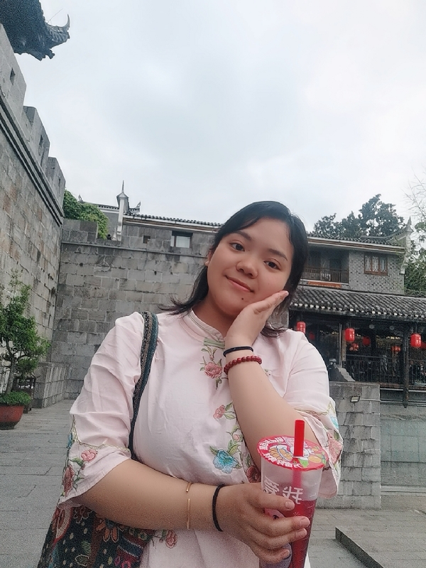 敏兮小沫的第二张照片--商丘相亲服务中心