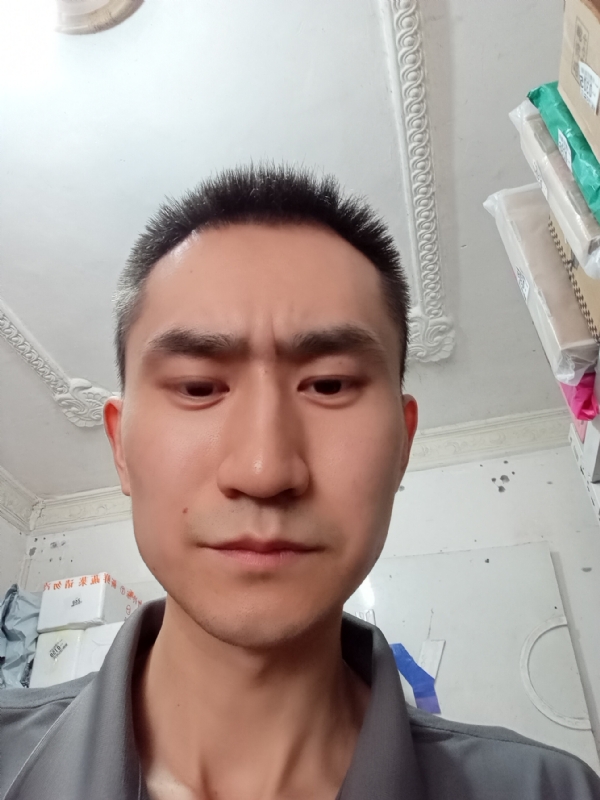 西门吹雪的第二张照片--商丘相亲服务中心