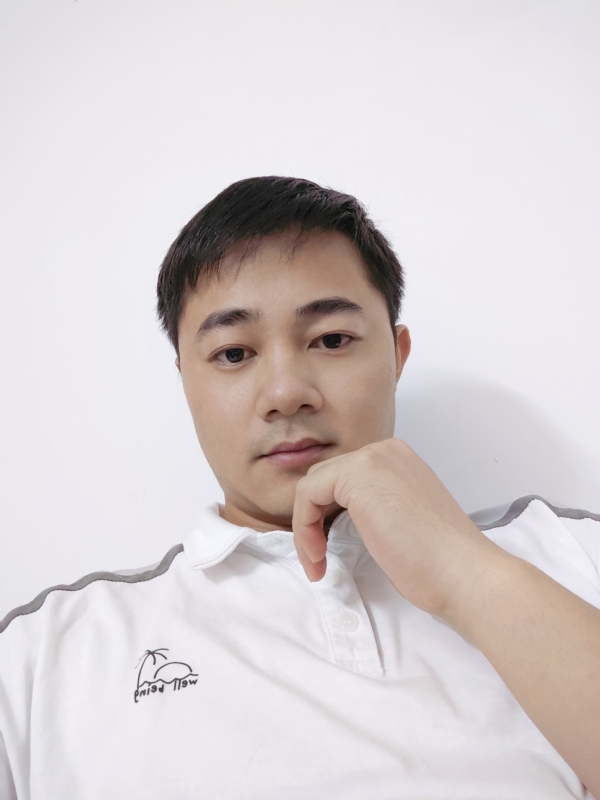 啊良的第一张照片--商丘相亲服务中心