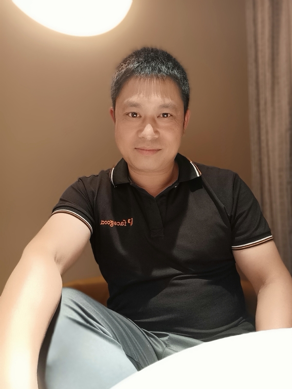 影子的第一张照片--商丘相亲服务中心