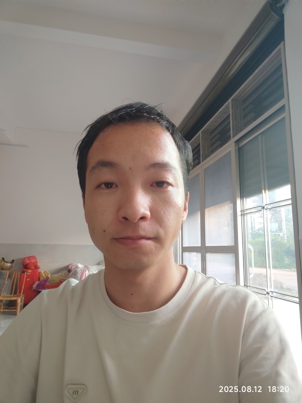 杨培鑫的第一张照片--商丘相亲服务中心