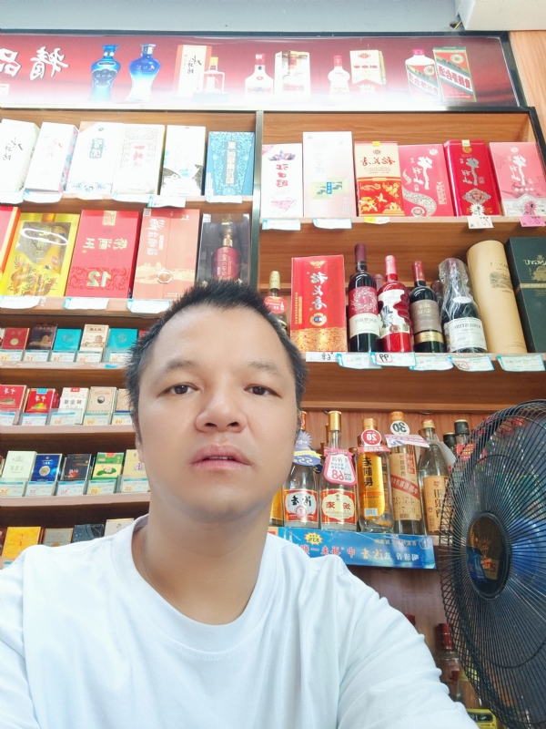 思念的第一张照片--商丘相亲服务中心