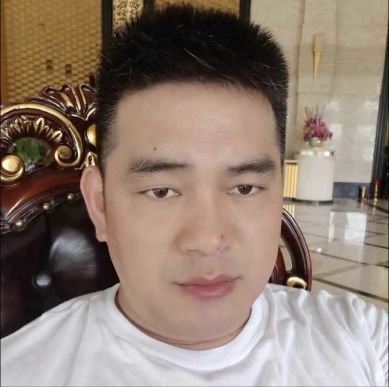随风的第一张照片--商丘相亲服务中心