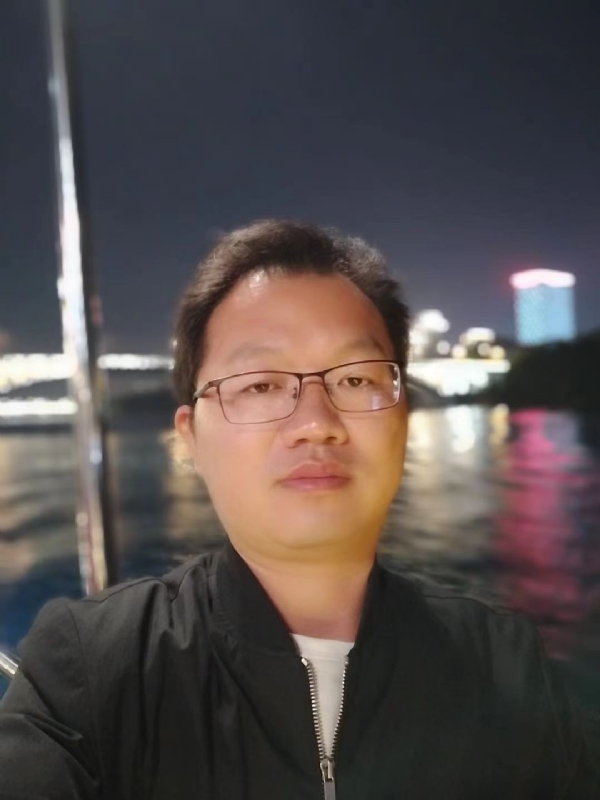 祝你平安的第一张照片--商丘相亲服务中心