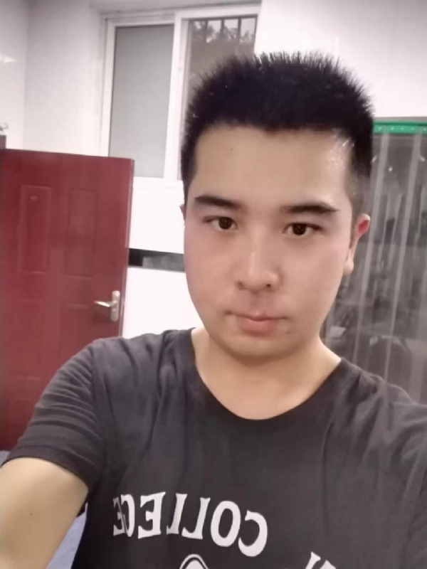 89WANG的第一张照片--商丘相亲服务中心