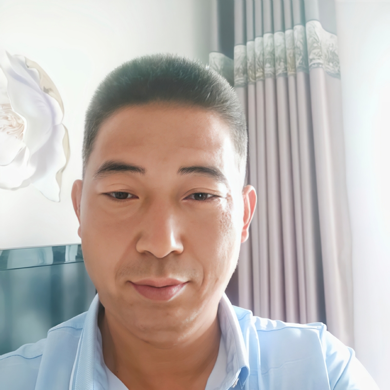 雨中漫步的第一张照片--商丘相亲服务中心