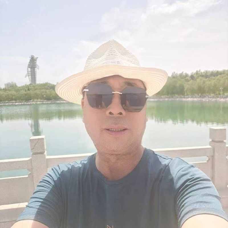 有钱人的第一张照片--商丘相亲服务中心