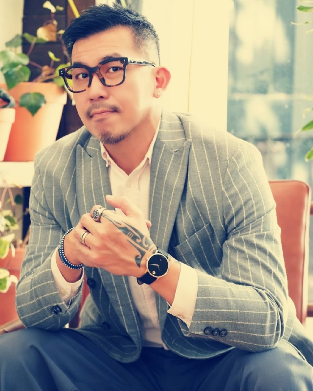 晚风渡半舟的第一张照片--商丘相亲服务中心