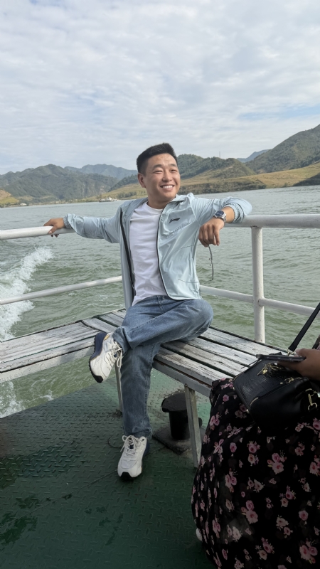 烟花易笑的第一张照片--商丘相亲服务中心