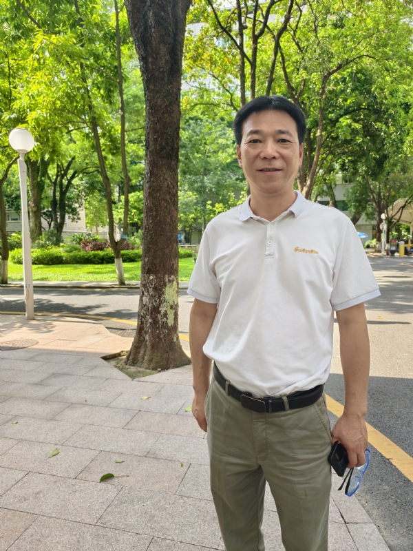 哈哥的第一张照片--商丘相亲服务中心