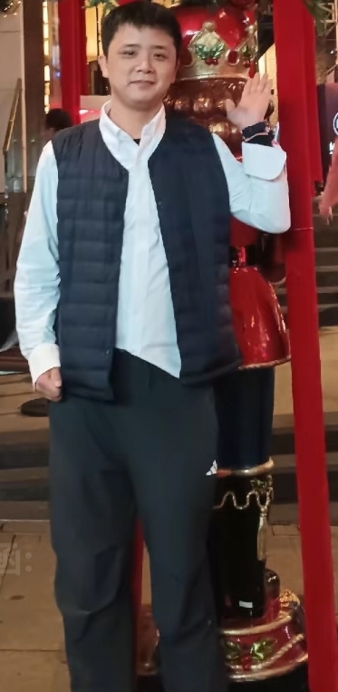 龙的陪伴的第一张照片--商丘相亲服务中心