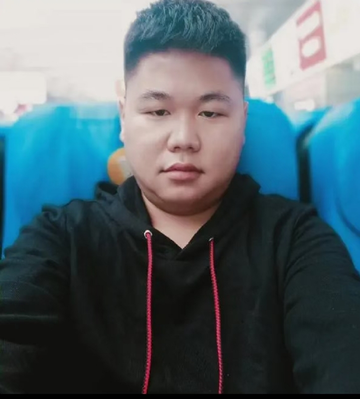 黄斌的第二张照片--商丘相亲服务中心